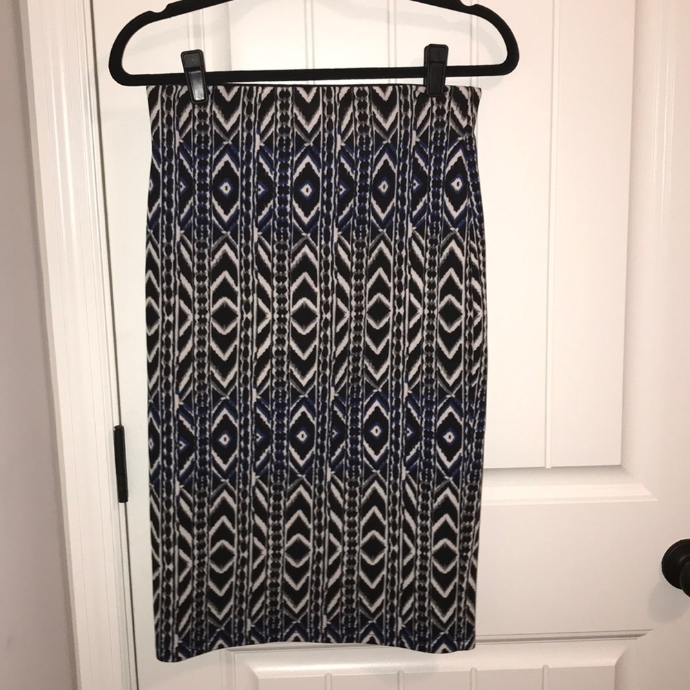 Midi Skirt 💙🖤